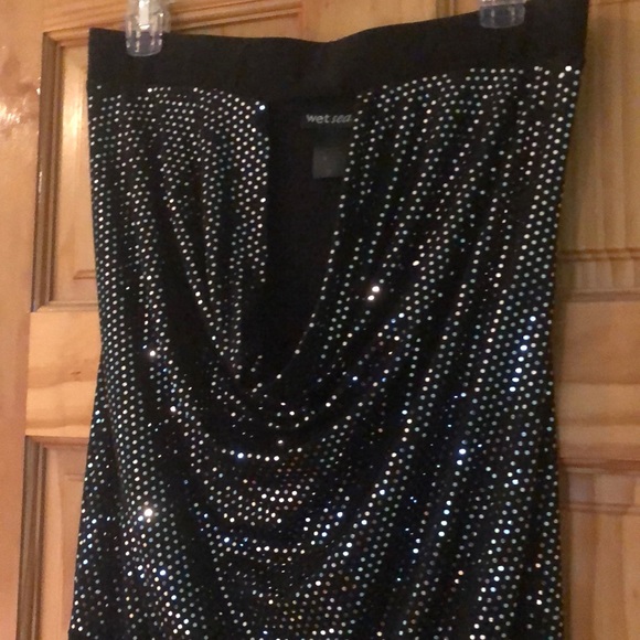 Dress - Picture 3 of 3